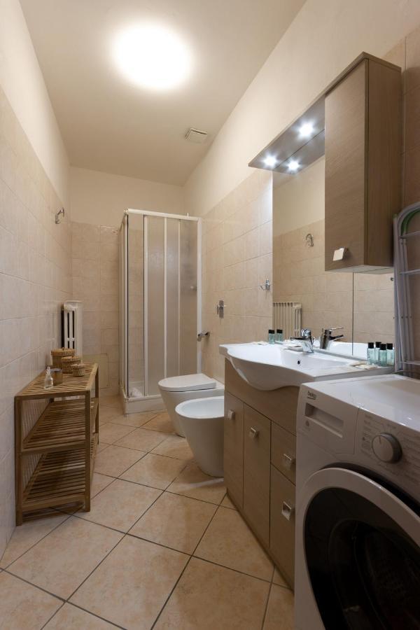 Suite Garibaldi - Smart Holiday Mantova Eksteriør billede